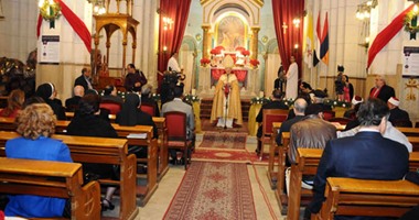 محافظ القاهرة ومندوب الرئاسة والأزهر يشاركون فى احتفال كنيسة الأرمن الكاثوليك بعيد الميلاد