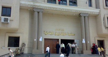 محكمة الزقازيق الابتدائية تواصل تلقى طلبات الراغبين فى الترشح لمجلس النواب