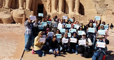 بالصور.. طلاب فنون جميلة بالإسكندرية يشاركون فى حملة "متحدون مع التراث"