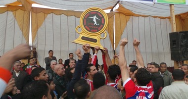 بالصور.. فريق قرية الرئيس عدلى منصور يحصل على "كأس الكئوس" فى المنوفية