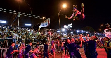 بالصور..شوارع كولومبيا تضئ بعروض مهرجان رقص الصلصا