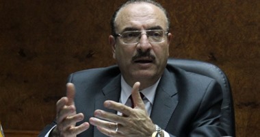 محافظ بنى سويف يستقبل وزير الزراعة لتفقد مزارع القطن بقرية سدس 