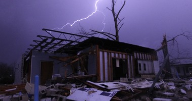 بالصور.. إعصار يسبب أضرارا ويصيب ثلاثة فى برمنجهام بولاية ألاباما الأمريكية
