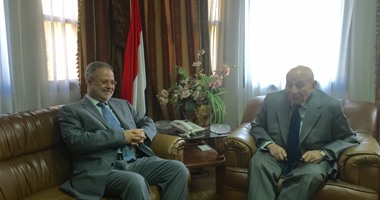 وزير خارجية اليمن يبحث مع "حقوق الإنسان المصرى" الأوضاع فى بلاده