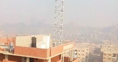 صحافة مواطن.. مواطن يشكو تشييد أبراج لشبكات محمول وسط كتلة سكنية بالدويقة