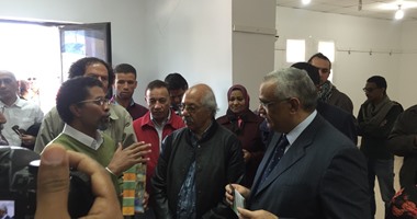 بالصور.. أبو سعدة يفتتح المعرض الاستعادى لملتقى الأقصر للتصوير 2015