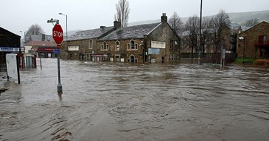 تحذيرات من رياح قوية وأمطار غزيرة فى بريطانيا بسبب العاصفة "ايموجين"