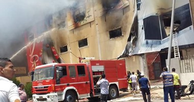السيطرة على حريق هائل فى مصنع كرتون بمدينة السادات بالمنوفية