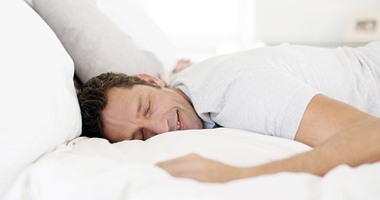"ديلى ميل": نوم الشخص عاريًا يزيد من خصوبة الذكور ويساعد على فقدان الوزن