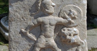 اكتشاف قطعة رخام أثرية بتركيا.. تحكى أسطورة ابن هرقل