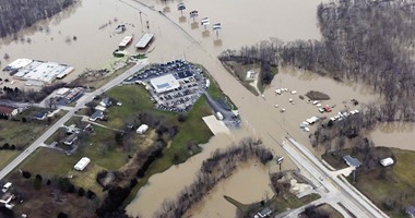 فيضانات عارمة تخلف 13 قتيلا فى ولاية ميزورى الأمريكية