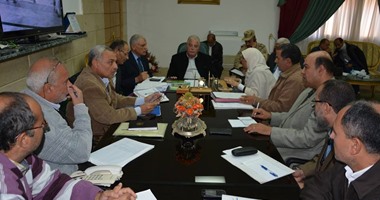 اجتماع لمحافظ جنوب سيناء لبحث استصلاح 150 فدانا بطور سيناء 