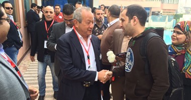 نجيب ساويرس يصل المؤتمر العام لـ"المصريين الأحرار" لانتخاب رئيس الحزب