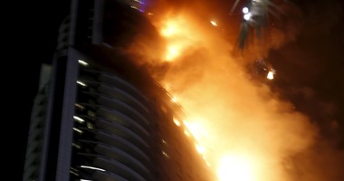 العربية: وفاة شخص بالاختناق جراء حريق فندق "أدرس" بدبى