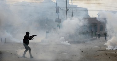مقتل 3 متظاهرين أثناء قيام قوات الأمن الهندية بتفريق مظاهرة فى كشمير