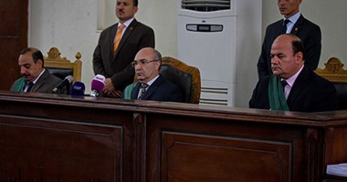 بدء جلسة محاكمة سكرتير "مرسى" و20 آخرين بقضية "اللجان النوعية"