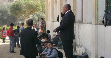 بالصور.. فوضى بمعاهد العاشر الأزهرية بسبب إضراب المعلمين