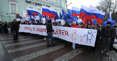 القبض على أكثر من ثلاثين معارضا روسيا خلال مظاهرات بموسكو وبطرسبورج 