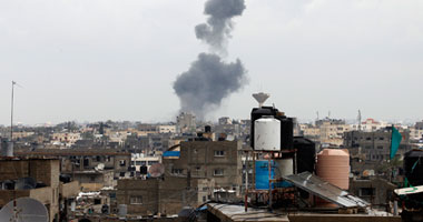 غارة جوية إسرائيلية على قطاع غزة بعد اطلاق صاروخ