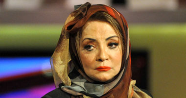 الفنانة شهيرة عن خلع الحجاب: "الناس هتزعل منى"