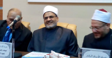 مفتى الجمهورية:الرئاسة قضية هامة فى هذه المرحلة الفارقة من تاريخ الشعوب العربية والإسلامية..علام: السياسة الشرعية تتغير مع اختلاف الزمان..القصبى زلط: الشريعة مصدرها القرآن والسنة والفقه اجتهاد للعلماء
