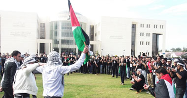 عشرات الناشطين المؤيدين للفلسطينيين قادمون من جنيف إلى تل أبيب