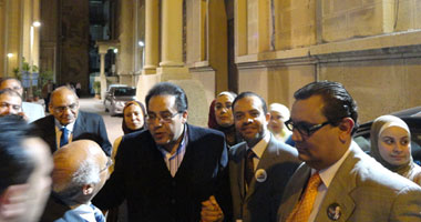 نور وحملة "أبو الفتوح" يقدمان التهنئة بعيد القيامة بكنائس الإسكندرية