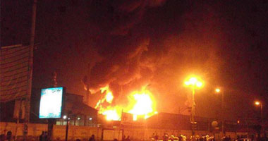 ندب المعمل الجنائى لتحديد سبب حريق "القاهرة لتكرير البترول" بمسطرد