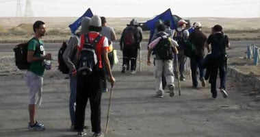 بالصور.. الزحف الثورى من شباب السويس على قرب 20 كيلو من التحرير