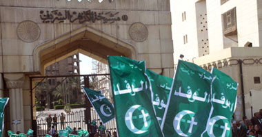 متظاهرو "الوفد" يغادرون مشيخة الأزهر فى طريقهم إلى الكاتدرائية