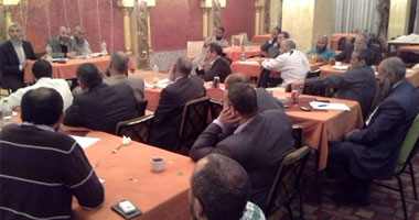 "برلمانية النور" تجتمع لمناقشة مشاريع القوانين والتعديل الوزارى