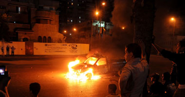 إصابة مجند شرطة بجروح وكدمات بعد حرق الإخوان لسيارة شرطة فى المعادى