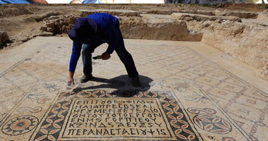 اكتشاف دير قديم بأرضية كبيرة من الفسيفساء فى إسرائيل