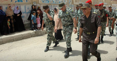 رئيس أركان حرب القوات المسلحة يلتقى برئيس هيئة الأركان البريطانية 