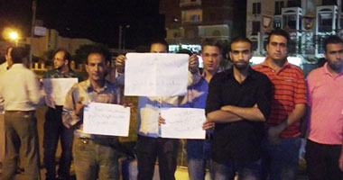 وقفة لنشطاء الإسماعيلية أمام المستشفى العام لوجود جثتين بالمشرحة منذ الثورة