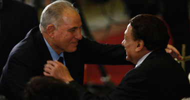 عادل إمام: فتاوى تحريم تقديم التهنئة للإخوة الأقباط "قلة أدب"