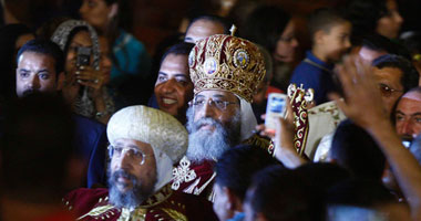 البابا تواضروس يترأس أول قداس “عيد قيامة” منذ تنصيبه
