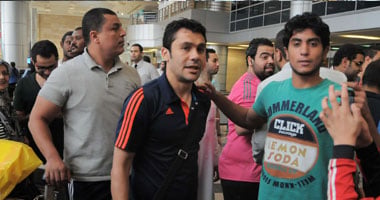 تتويج جماهيرى لبعثة الزمالك بعد وصولها مطار القاهرة