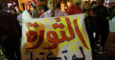 متظاهرو نادى القضاة يعرضون فيلما وثائقيا عن "أحداث 2006"