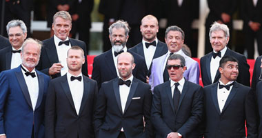 بالصور.. أبطال "Expendables 3" يدعمون عودة النتيجريات فى "كان"