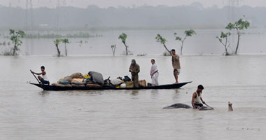 الأمطار تعيق إنقاذ المتضررين من الفيضانات فى كشمير الهندية