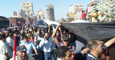 القبض على أحد البلطجية بحوزته سلاحا ناريا قبل إطلاقه على متظاهرى المحلة