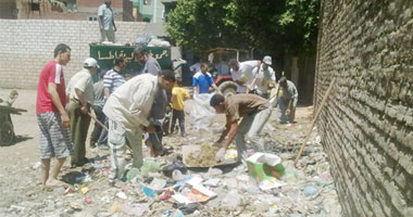 أهالى قرى مركزى بيلا ودسوق يدشنون حملات للنظافة بكفر الشيخ
