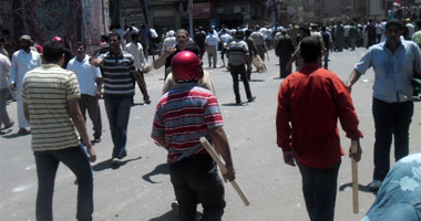 فشل غزوة التحرير.. أنصار المعزول ينسحبون من محيط الميدان بعد الاشتباك مع المتظاهرين.. والجيش يدفع بمدرعات للسيطرة على الموقف.. وسماع دوى طلقات الرصاص بقصر النيل.. والقبض على 7 من الإخوان