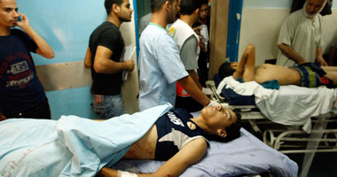 مسعفون: إسرائيل تقصف سيارة إعلامية في وسط غزة وتقتل السائق