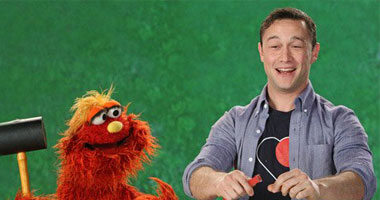 بالصور.. المشاهير ينضمون لـ"Sesame Street" فى موسمه الـ43