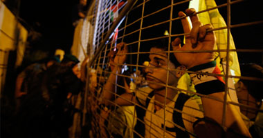 الأسرى الفلسطينيون فى سجن "عسقلان" الإسرائيلى يعلّقون الإضراب عن الطعام