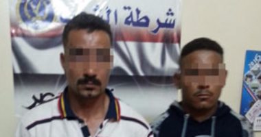  بالصور.. شرطة محور قناة السويس تضبط سلاحين تركيين بنفق أحمد حمدى