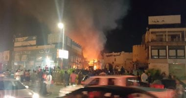 إصابة 5 أشخاص باختناقات فى حريق سوق مارينا 2 بالساحل الشمالى
