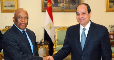 السيسي لرئيس بوتسوانا السابق: مصر تدعم الاستقرار بجنوب السودان